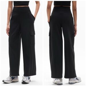 NWT Athleta Venice High Rise Wide Leg Cargo Pant | Black